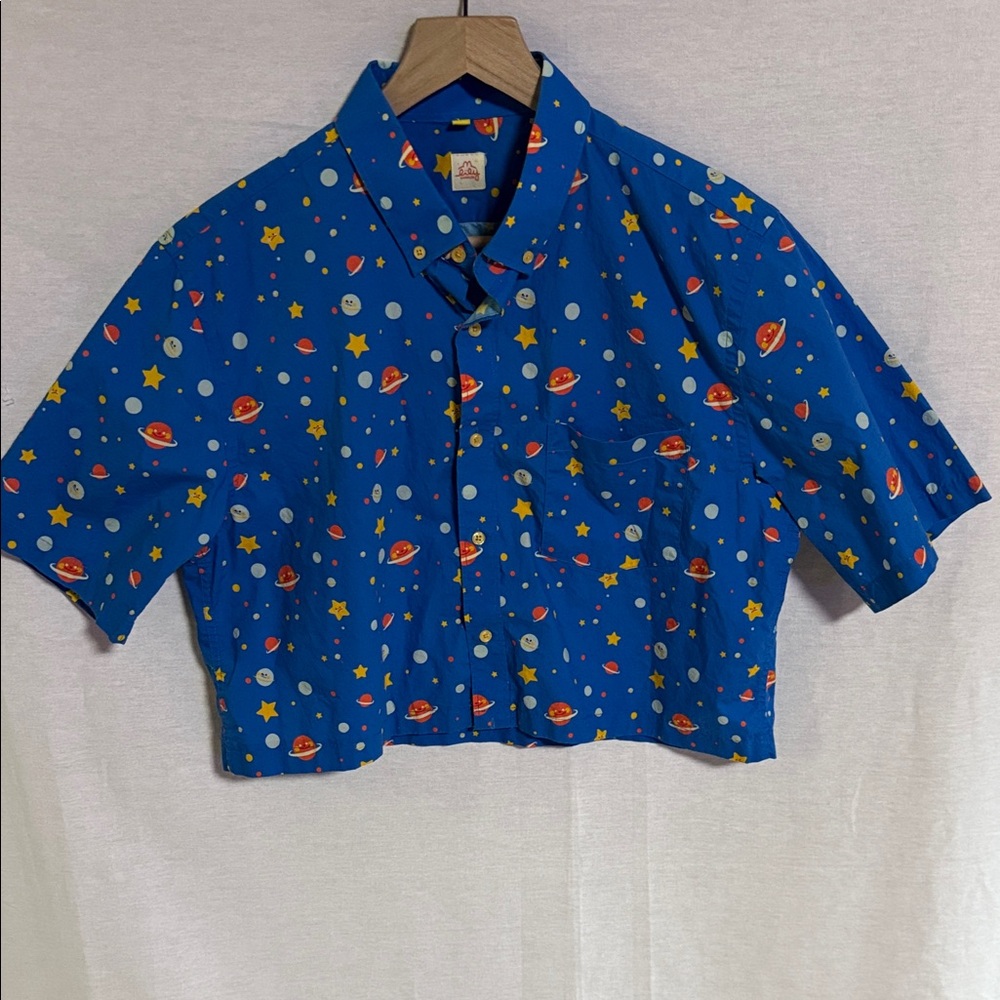 Lily Liliuhms Kids Unisex Blue Cosmic Button Down Shirt EUC Unique Eye-Catching